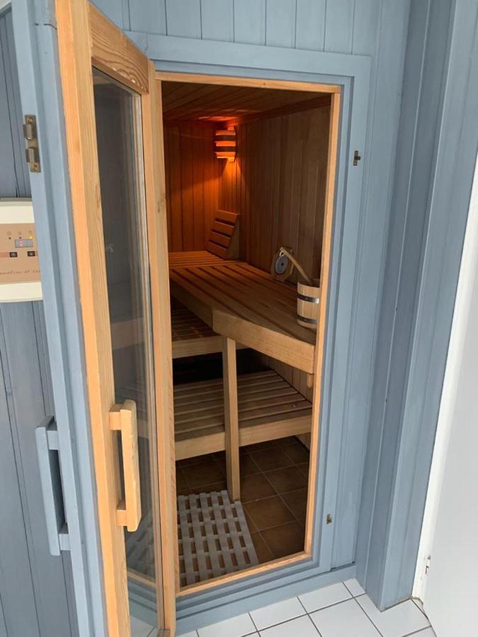 Wohnung Mit Einer Sauna Direkt Am Park Wiesbaden Extérieur photo